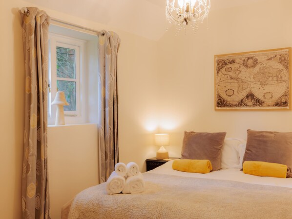 2 habitaciones, decoración personalizada y muebles diferentes 