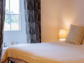 2 개의 침실, 각각 다른 스타일의 인테리어, 각각 다르게 가구 비치, 무료 WiFi