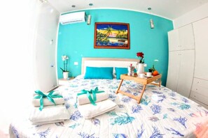 2 bedrooms, desk, iron/ironing board, WiFi