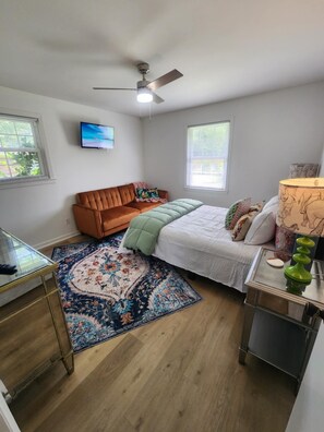 3 chambres, bureau, fer et planche à repasser, Wi-Fi gratuit