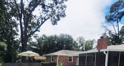 Pumba's Pad-Summerville-PRIVATE POOL-GAME ROOM-DOGS OK