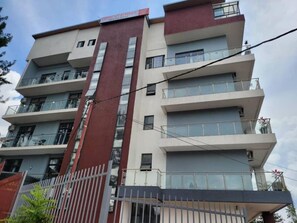 Exterior - Wintana Apartments - Two-Bedroom Apartment 2 (Kigali)