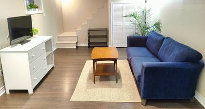 Family-Friendly Spacious 2BR Cozy Basement suite | Near Attractions | Sleepsn5