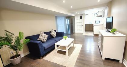 Family-Friendly Spacious 2BR Cozy Basement suite |Near Attractions| Free Parking