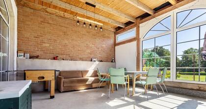 Holiday Apartment 'Kranichnest' with Private Terrace, Private Garden and Wi-Fi