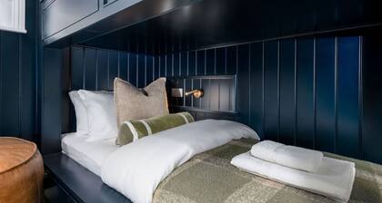 The Vorlich Suite at Munro Guest House