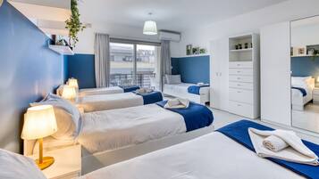 3 bedrooms, desk, iron/ironing board, travel crib