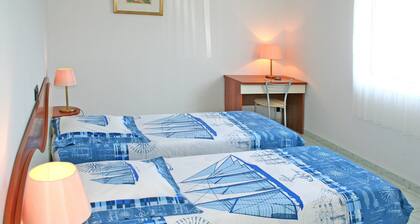Spacious House, 100m From the Beach, Swimming Pool