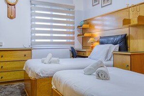 2 bedrooms, desk, iron/ironing board, WiFi