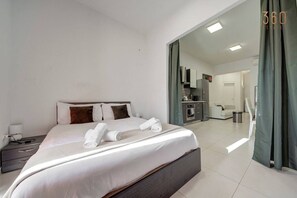 1 室のベッドルーム、デスク、アイロン / アイロン台、WiFi