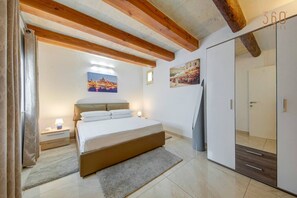 1 soveværelse, skrivebord, strygejern/strygebræt, Wi-Fi