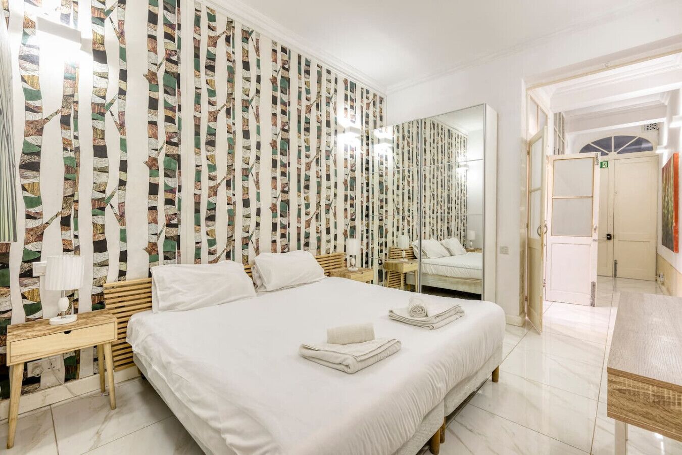 Desk, iron/ironing board, travel crib, WiFi