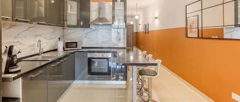 Fridge, microwave, oven, stovetop