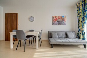 Interior - Stunning Sliema Penthouse with Spacious Terrace! (Tas-Sliema)