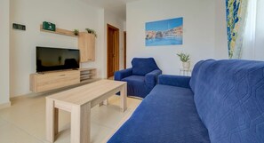 TV - Stunning Sliema Penthouse with Spacious Terrace! (Tas-Sliema)