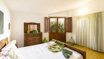 6 camere, ferro/asse da stiro, Wi-Fi, lenzuola