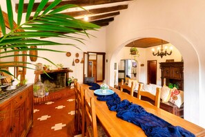 Dining - Villa 'Charming  200m From The Sea' with Sea View, Private Terrace and Wi-Fi (Quartu Sant'Elena)