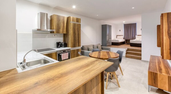 Interior - Stylish, fully equipped home w/ Pool Access & WIFI (Is-Swieqi)