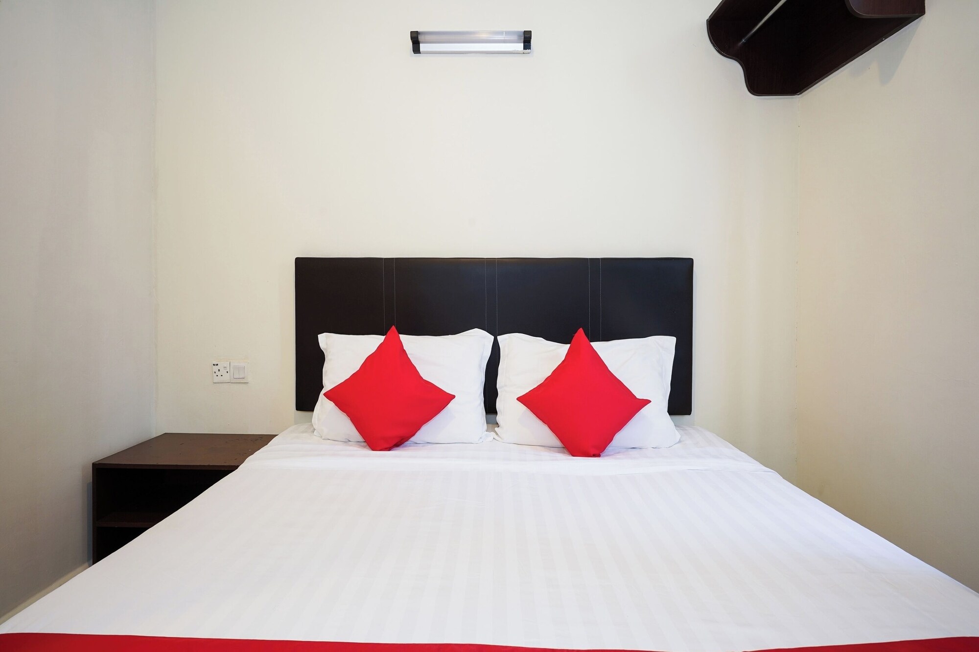2 Star Hotels