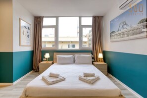 1 bedroom, desk, iron/ironing board, WiFi