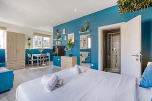 1 bedroom, desk, iron/ironing board, WiFi