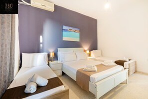 5 bedrooms, desk, iron/ironing board, WiFi