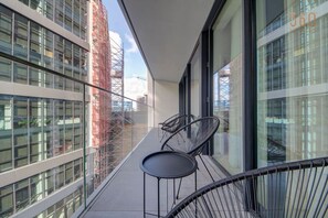 Property grounds - The Official Mercury Suites - Pool Access INCL. (St. Julian`s)