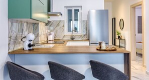 Fridge, oven, stovetop, toaster