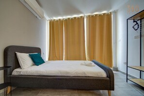 2 عدّة غرف نوم ومكتب ومكواة/لوح كي وواي فاي