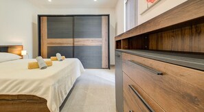 2 chambres, bureau, fer et planche à repasser, Wi-Fi