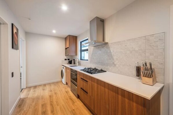 Soundproofing, cots/infant beds - Starry Lodge (Lake Tekapo)