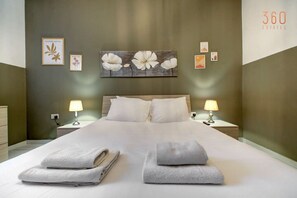 1 chambre, bureau, fer et planche à repasser, Wi-Fi