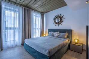 2 habitaciones, escritorio, wifi y ropa de cama