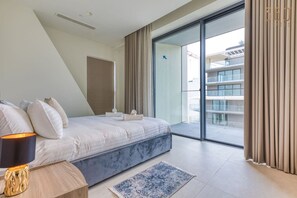 2 Schlafzimmer, Schreibtisch, Bügeleisen/Bügelbrett, WLAN