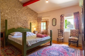 6 slaapkamers, wifi, beddengoed