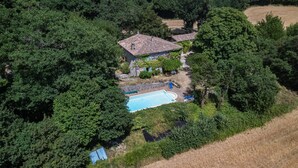 Exterior - Holiday Home 'Chant D'Etoiles' with Private Pool (Roynac)