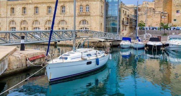 Marina/club náutico