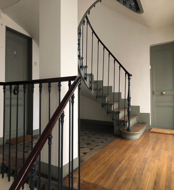 Entrée de l’hébergement