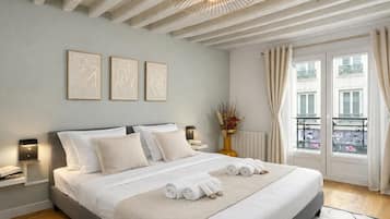 Fer et planche Ă repasser, lit parapluie, Wi-Fi gratuit, draps fournis