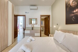 2 Schlafzimmer, Schreibtisch, Bügeleisen/Bügelbrett, kostenloses WLAN