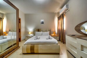 2 Schlafzimmer, Schreibtisch, Bügeleisen/Bügelbrett, WLAN