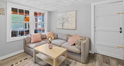 Newly Renovated Cottage 7 in Alton Bay
