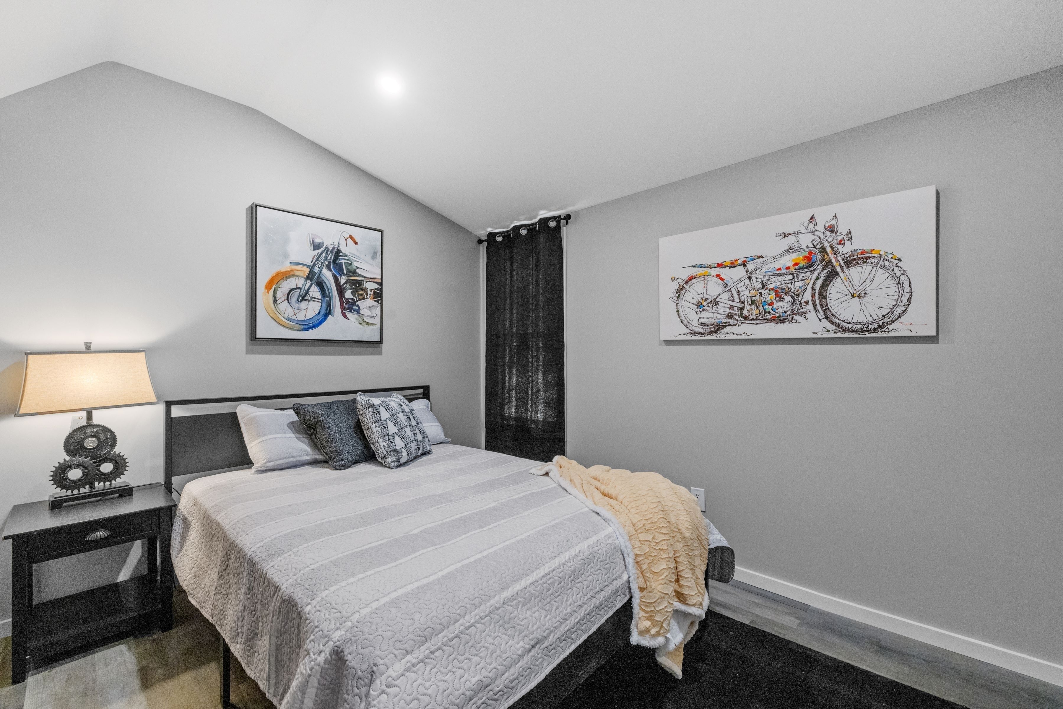 1 chambre, fer et planche à repasser, Wi-Fi gratuit, draps fournis