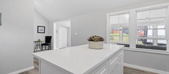 Newly Renovated Cottage 3 on Main Street Alton Bay!