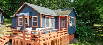Newly Renovated Cottage 8 Main Street Alton Bay!