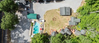 Charming Alton Bay Getaway – 1BR Cottage, Pool Access & Walk to Lake