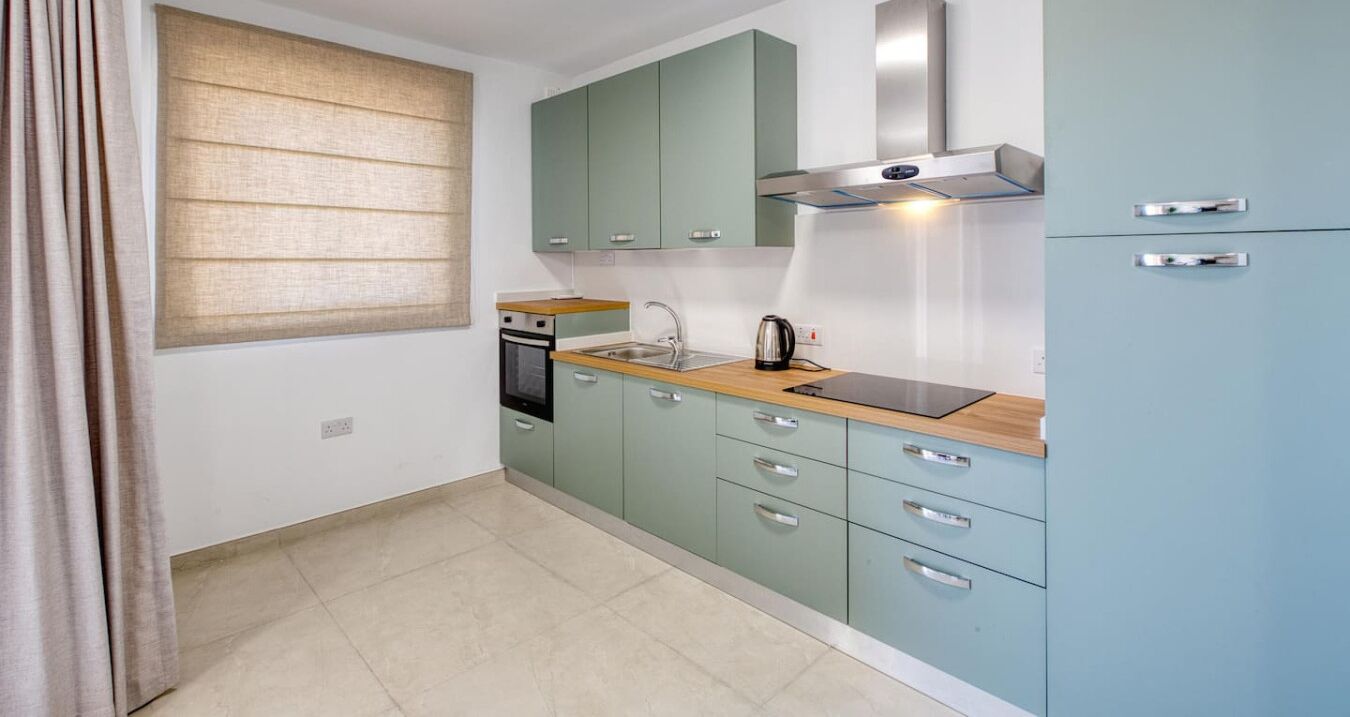 Micro-ondes, four, plaque de cuisson, lave-vaisselle