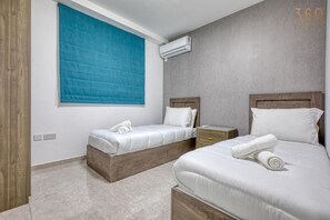 3 chambres, bureau, Wi-Fi, draps fournis