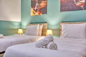 4 chambres, bureau, lit parapluie, Wi-Fi