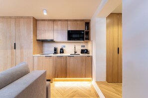 Leilighet – classic, 2 soverom, ikke-røyk, mellometasje | Eget tekjøkken | Minikjøleskap, mikrobølgeovn, kokeplater og oppvaskmaskin